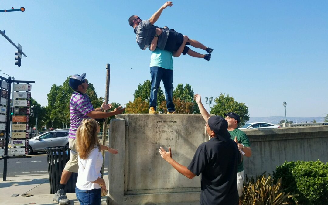 Explore, Solve, Connect: Unlocking Team Potential with Scavenger Hunts