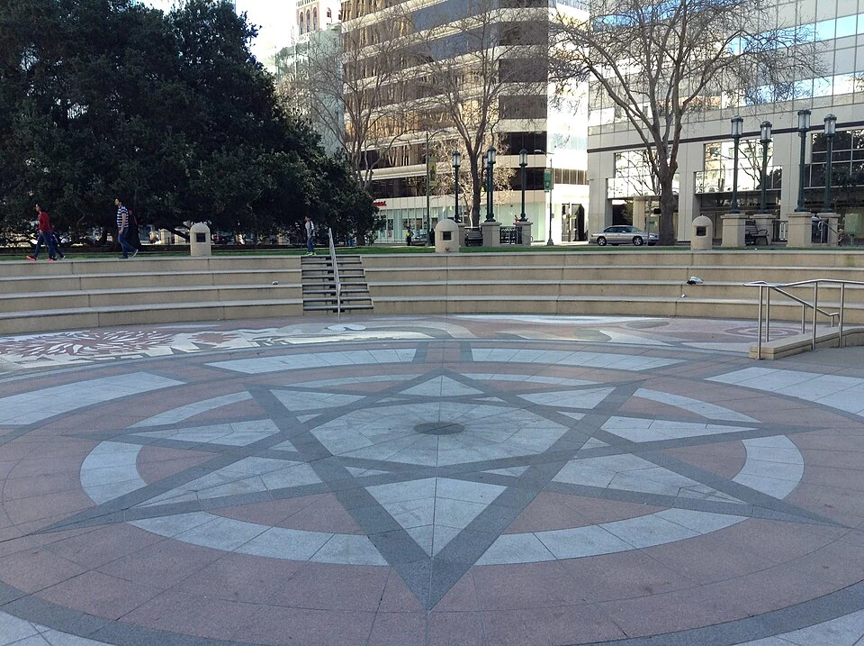 Downtown Oakland treasure hunt route near Frank H. Ogawa Plaza